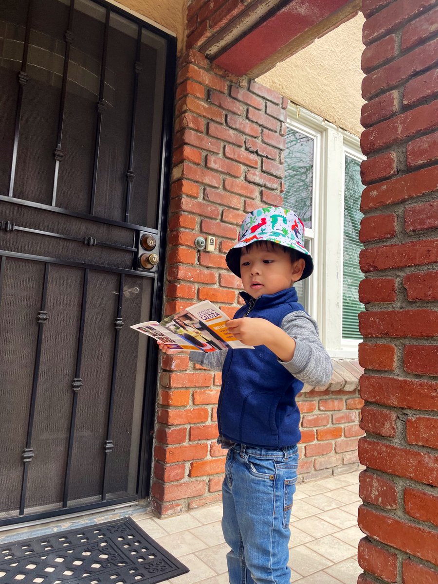 Out in Glendale canvassing for <a href="/jessicacaloza/">Jessica Caloza</a> w/ <a href="/CYDAPICaucus/">CYD API Caucus</a> 🫶 #GOTV