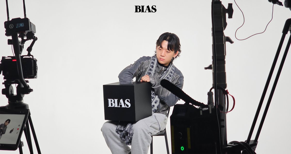 [#AOTM]
양며든다… #양홍원(<a href="/yanghongwon99/">양홍원</a>)의 촬영 현장 비하인드 😑

#Yanghongwon #SLOWMO #슬로모
#바이어스 #BIAS #AOTM