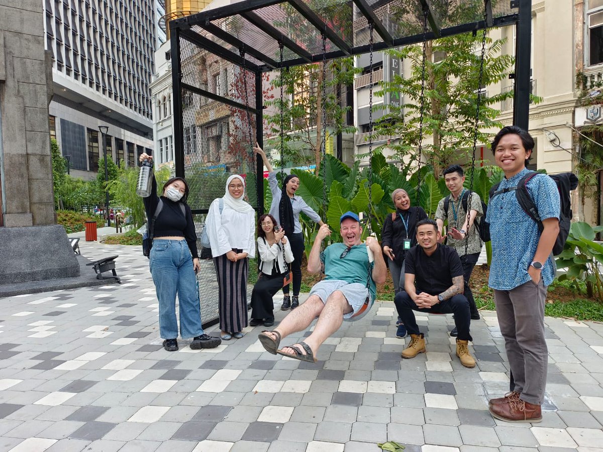 Big thanks to all who joined and @mythinkcity for showing us the cool projects in Downtown KL! 

#Placemaking #UrbanRejuvenation @PlacemakingX @iyyaaat @Rashidaaah @_aidaans @elisahanimm