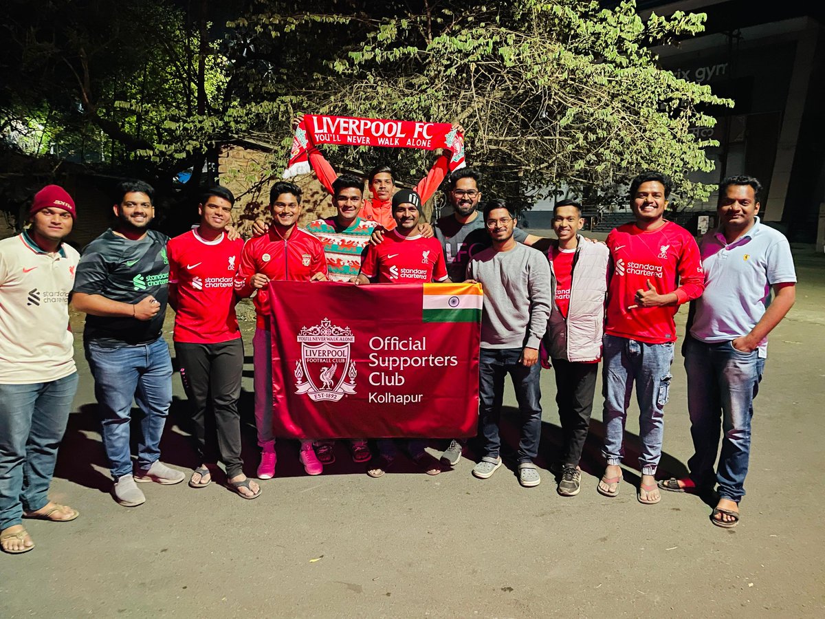 LFCKolhapur's tweet photo. Happy faces after our League Cup win❤️
Jurgen Klopp's team makes record by winning 10th League Cup of #Liverpool. 🔥
Thanks for the incredible support. ❤️
#LFC #LFCFamily #Liverpool #OLSCFamily #PLIndia #LFCINDIA https://t.co/o0ETaun2BQ