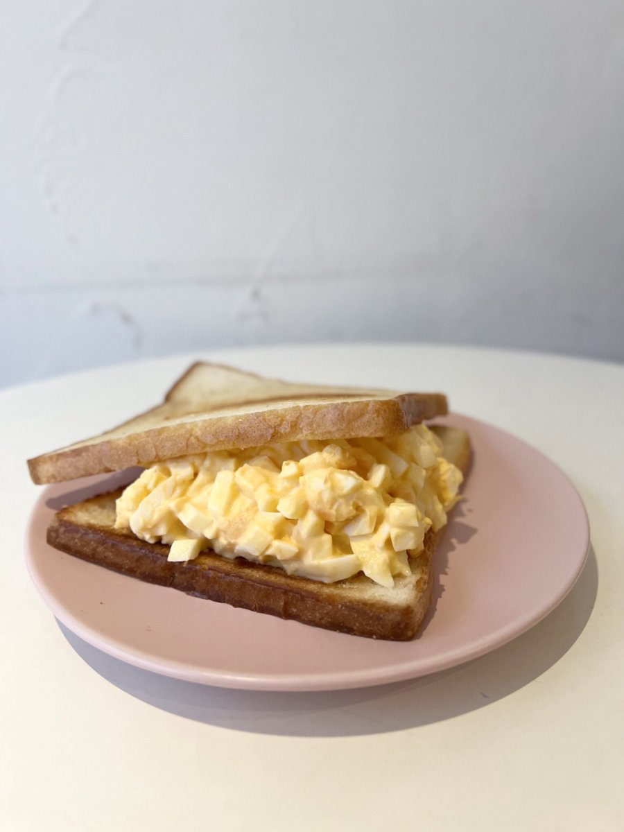LoY0203's tweet photo. 玉子たっぷりの玉子ホットサンドオススメです🍳 𓈒𓂂𓏸

7:00~17:00(lo16:50)
お待ちしております🥪 https://t.co/QEKLuIGUEp