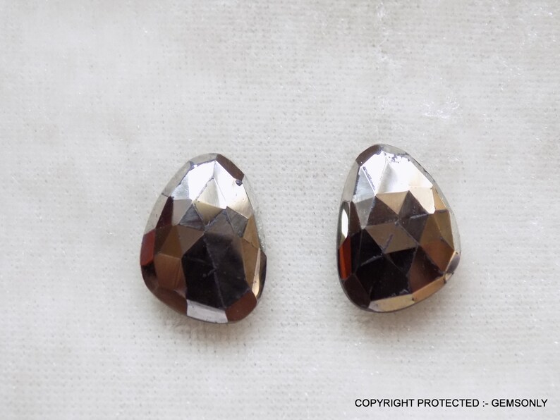 BhalaGaurang's tweet image. 2pc 16.30Cts NATURAL PYRITE rose cut flat cut polkis golden pyrite uneven shape rosecut matching pair pyrite match pair gold pyrite
etsy.com/.../5cts-2pcs-…
gemsonly.in
whatsapp me for any gems and jewelry query +919829108070 #pyrite #rosecut #golden #fancy #gemstone