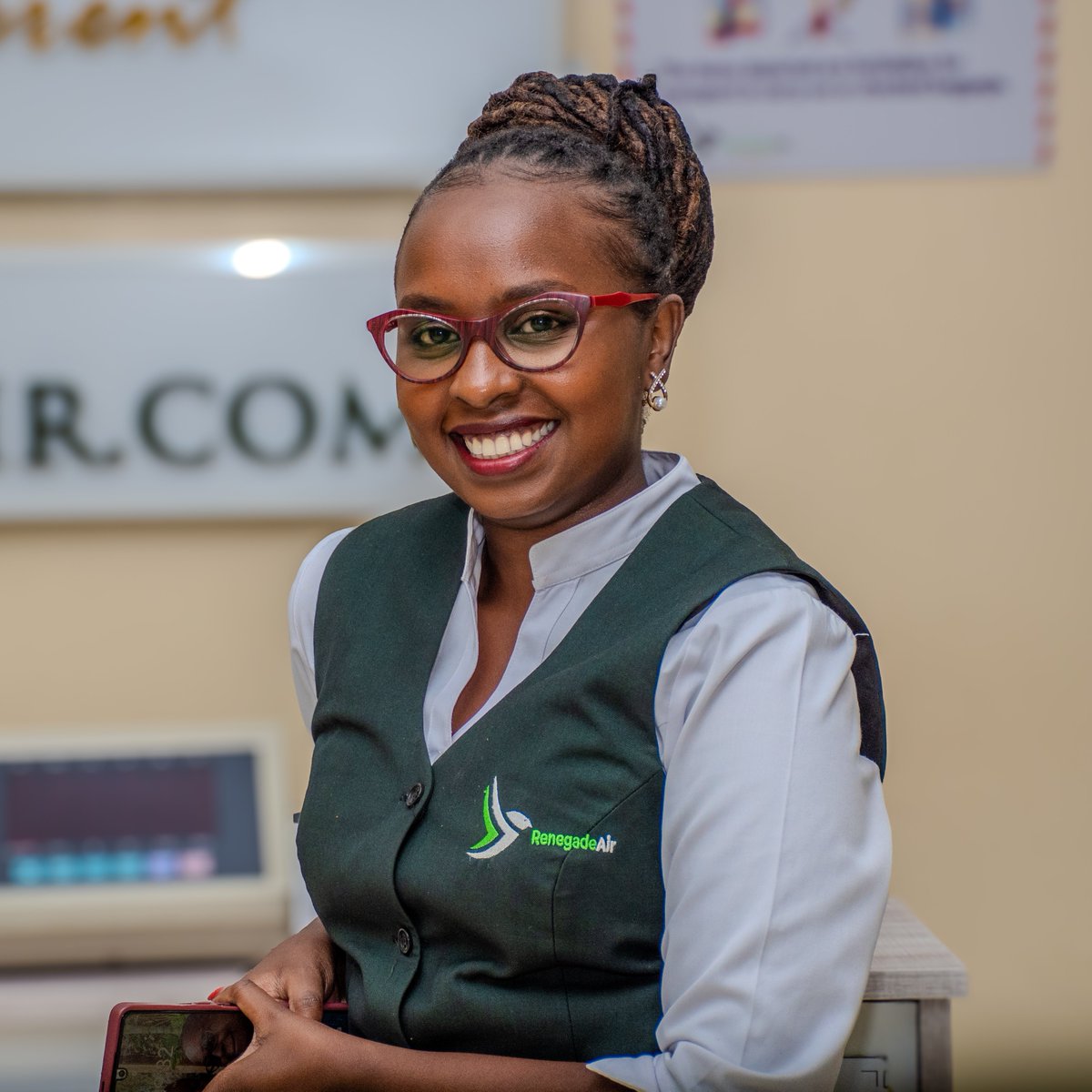 Starting the week with a warm Monday welcome at our check-in office! Our dedicated team is ready to assist you on your journey. Wishing you smooth travels and a fantastic week ahead #flyrenegadeair #flyrenegadeairexperience #kisumu #wajir #homabay #explore #bedifferent