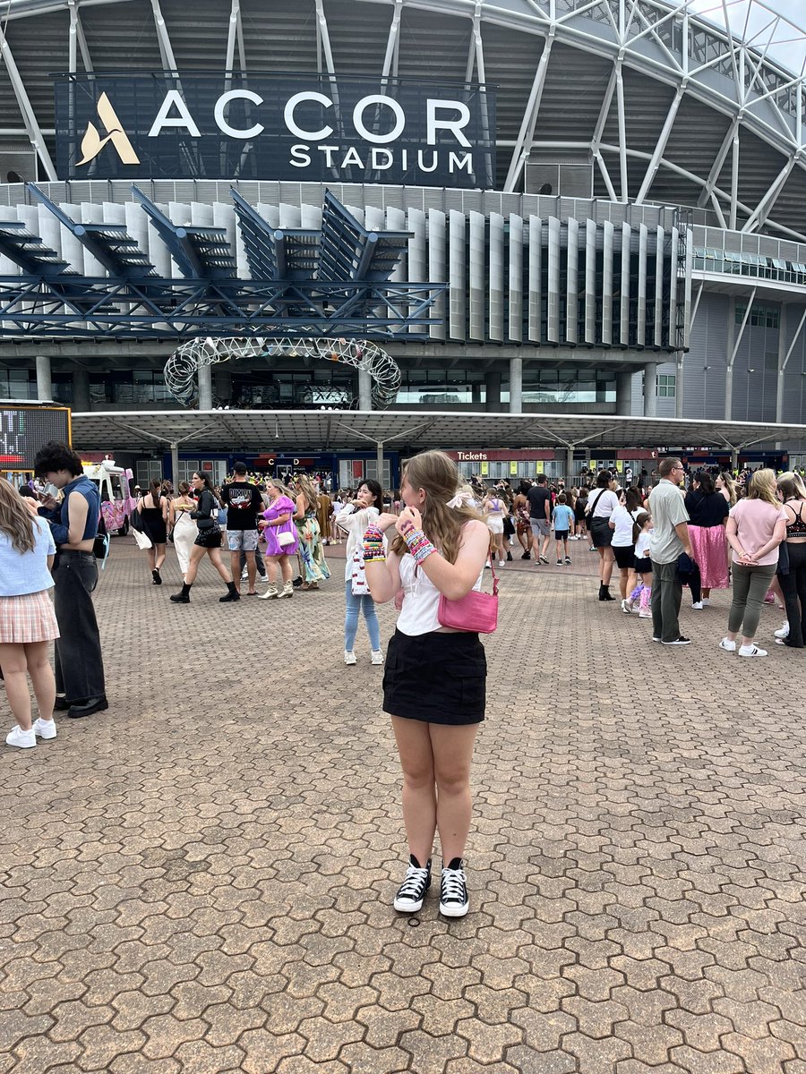 i feel so much lighter like a feather now that im at #TSTheErasTourSydney !! ❤️🩶🤍🤭 @taylornation13 @taylorswift13 @SabrinaAnnLynn
