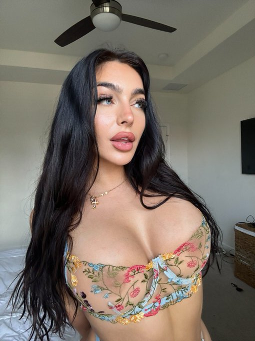 Like for bra removal, ignore for 7 years bad luck. https://t.co/iMVVGefb9u