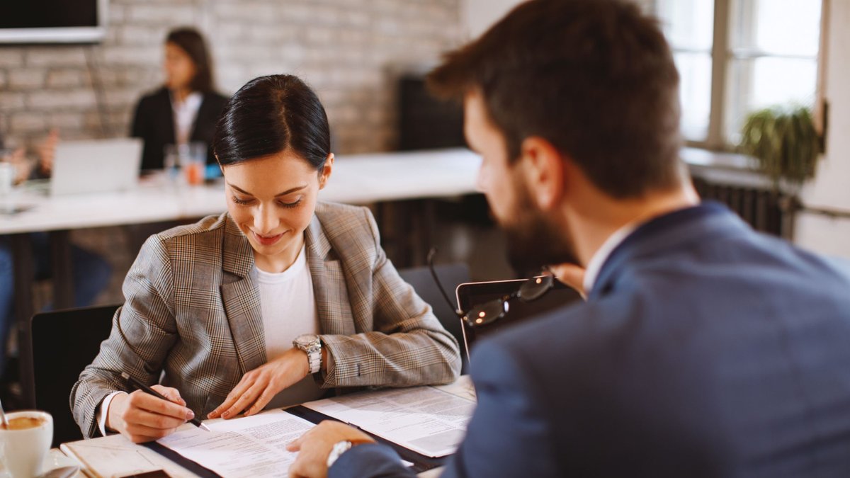 Algunas reflexiones sobre la importantísima sentencia del Tribunal de Justicia Europeo en materia de contratación temporal, indefinidos no fijos y fijeza en el sector público.
martinezechevarria.com/blog/indefinid…

#martinezechevarria #derecholaboral