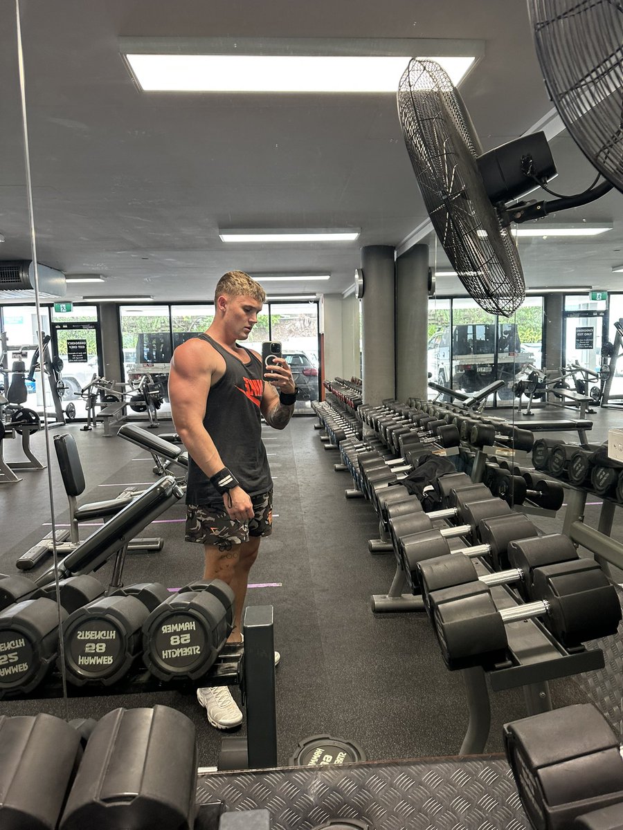 KearnsyRL tweet media