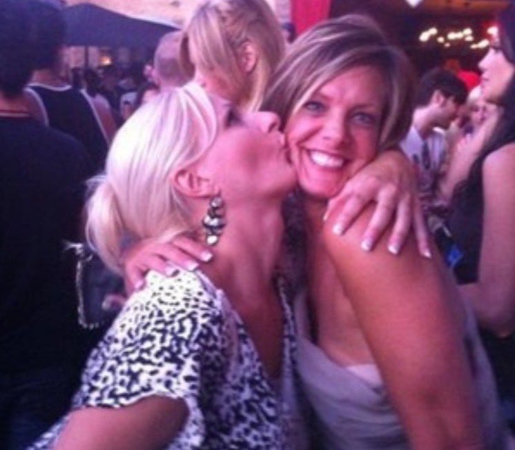 snoopyastrii's tweet image. HAPPY BIRTHDAY TO MY FAVOURITE PERSON EVER. IM SO GLAD THAT LIV, AND PICKLES BROUGT YOU INTO MY LIFE. I HAVE NO IDEA WHAT I WOULD DO WITHOUT YOU. YOU’RE SERIOUSLY MY BETTER HALF. KELLY TO MY CHRISTI FOREVER. I LOVE YOU SO MUCH YOU DESERVE THE WORLD CANT WAIT FOR THIS SUMMER🫂💋