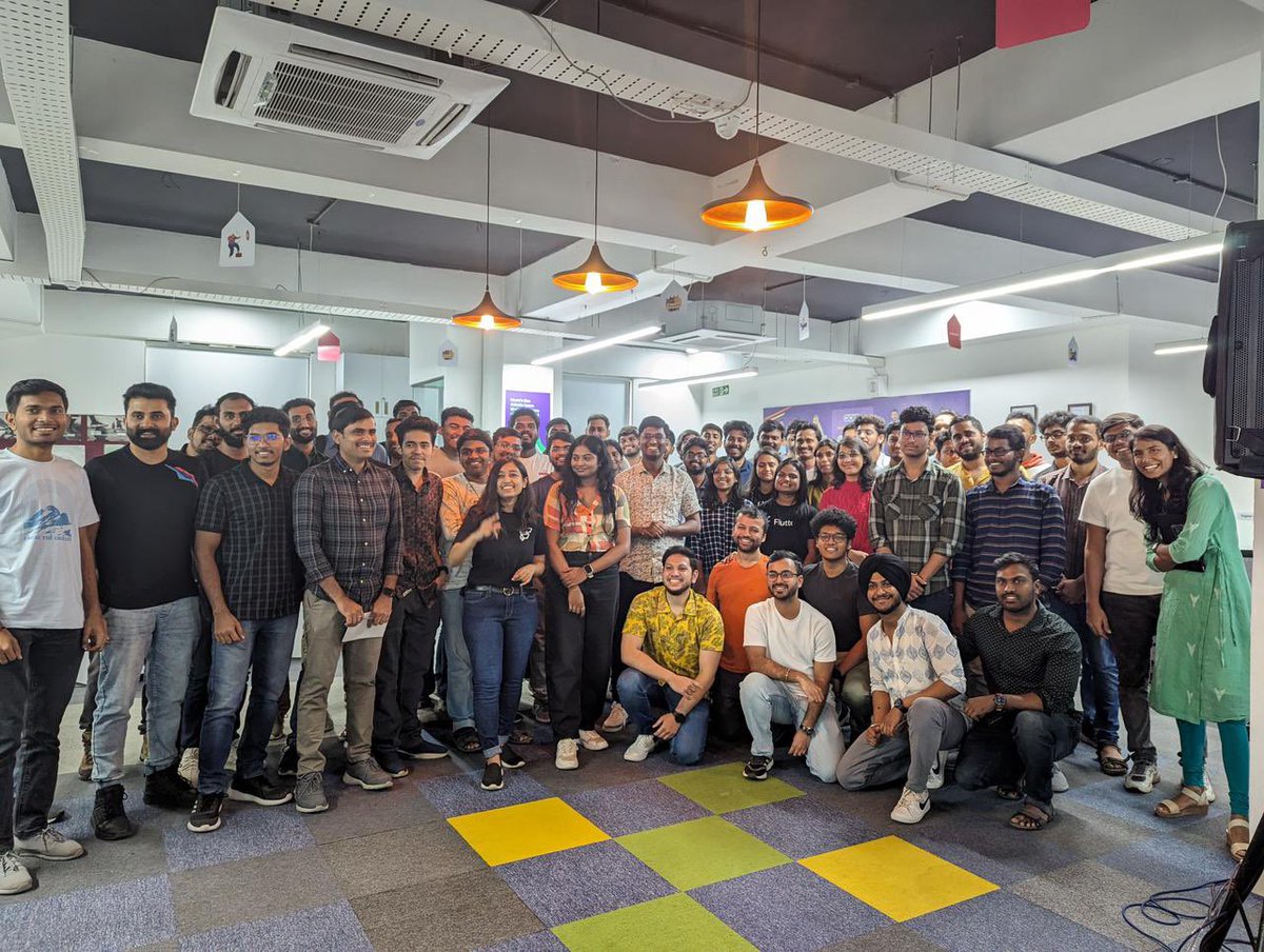 Just an important action item after the event !
Also me telling everyone to pose and just ending up like this and the only picture to post too😌