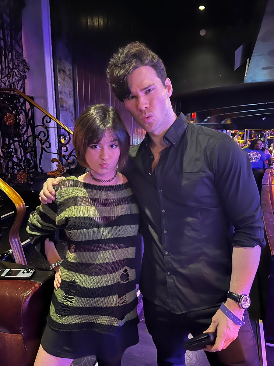 <a href="/Travis_Styles_/">Travis Styles</a>  thank you for letting me get the ✨blue steel smolder ✨