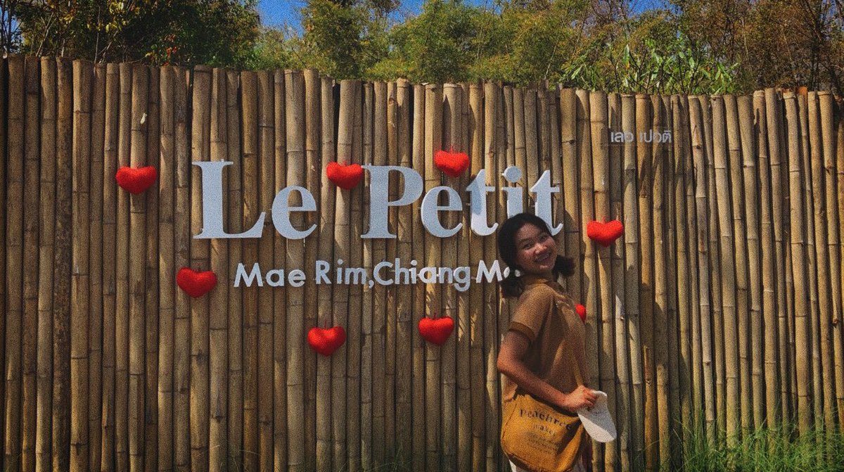 JaobearY's tweet photo. 1 Day in Maerim🛵✨ep 1
หยกจะพาทุกคนมาเล่นกับเหล่าน้องๆ ที่ Le Petit🐾 ทางร้านมีบริการขายอาหารทั้งของคนและสัตว์ ไม่เสียค่าเข้า มีพี่ๆคอยให้ความรู้เกี่ยวกับน้อนๆ หยกบอกเลยว่ามาที่นี่ที่เดียวได้ทั้งความรู้และได้สัมผัสความน่ารักของเหล่าน้องๆไปเต็มๆ🫶🏻
#คาเฟ่เชียงใหม่ #รีวิวเชียงใหม่ https://t.co/tjNP9Q2Chg