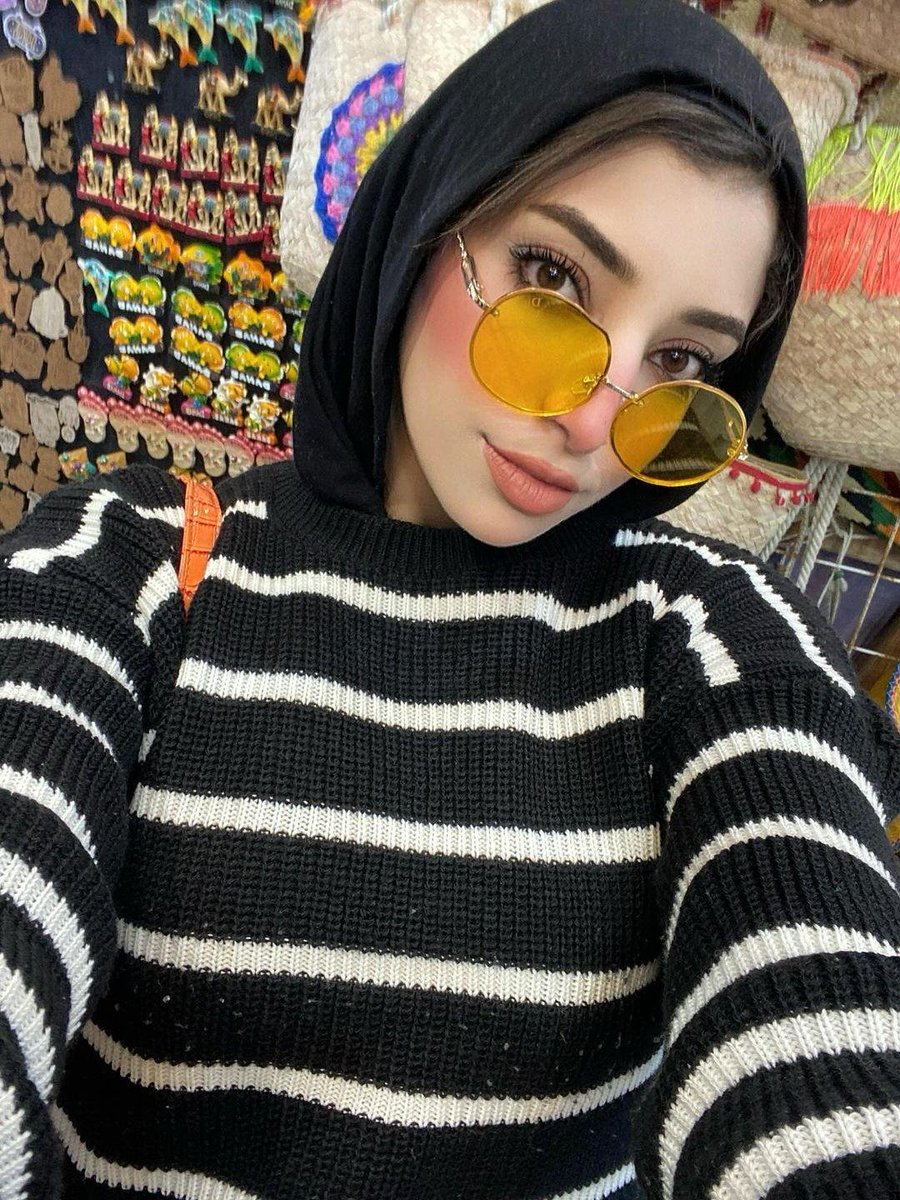 Parizaymalik85's tweet image. Good morning
.
.
.
#SnoRene 
#SNAPCHATLEAKED 
#twi