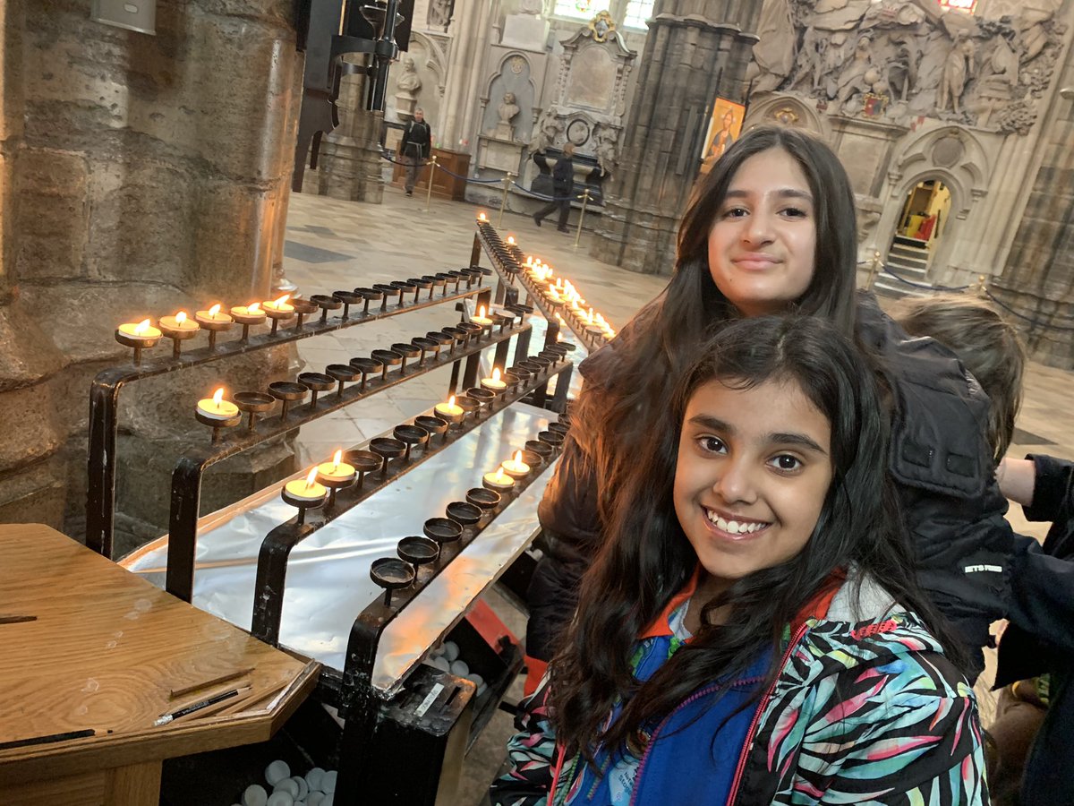 This weekend we were delighted to be part of @Girlguiding’s wreath laying ceremony at @wabbey. We joined the @Chief_Guide, @MidlandsChief and Rainbows & Brownies from Herefordshire. They are memories we are going to treasure. #girlguiding #allgirlscandoanything #thinkingday