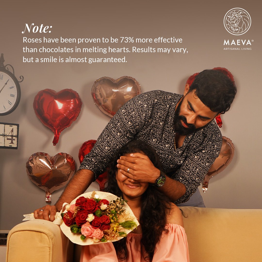 themaevastore's tweet photo. A is for Apology or Affection and our Rose Rogue Bouquet is the right way.. Two knees, one question, and a whole lot of roses. The cliche never felt so right!🌹💍

#TheMaevaStore #Maeva #HomeDecor #ArtisanalLiving https://t.co/mETv0C9YXI