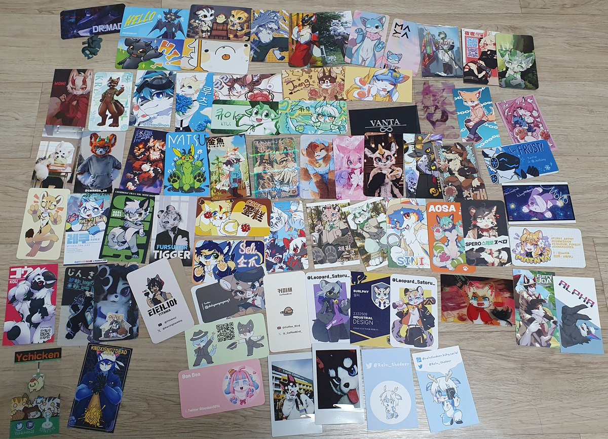 #Furryjoa
안녕하세요! 퍼리조아 3에 퍼슈트 쉴드로 양일 참가했었던 밥차입니다. 이틀 내내 여기저기 많이 뛰어다녔는데 다들 좋아해주셔서 너무너무 감사하고 기뻤어요. 덕분에 행복하게 잘 즐기다 갑니다!!