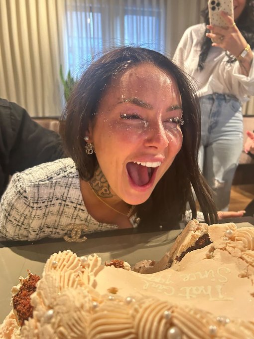 Sunday brunch 🥹🥹🥲 blessed to have all of you in my life ❤️ c&rsquo;est tellement rare d&rsquo;avoir des personnes