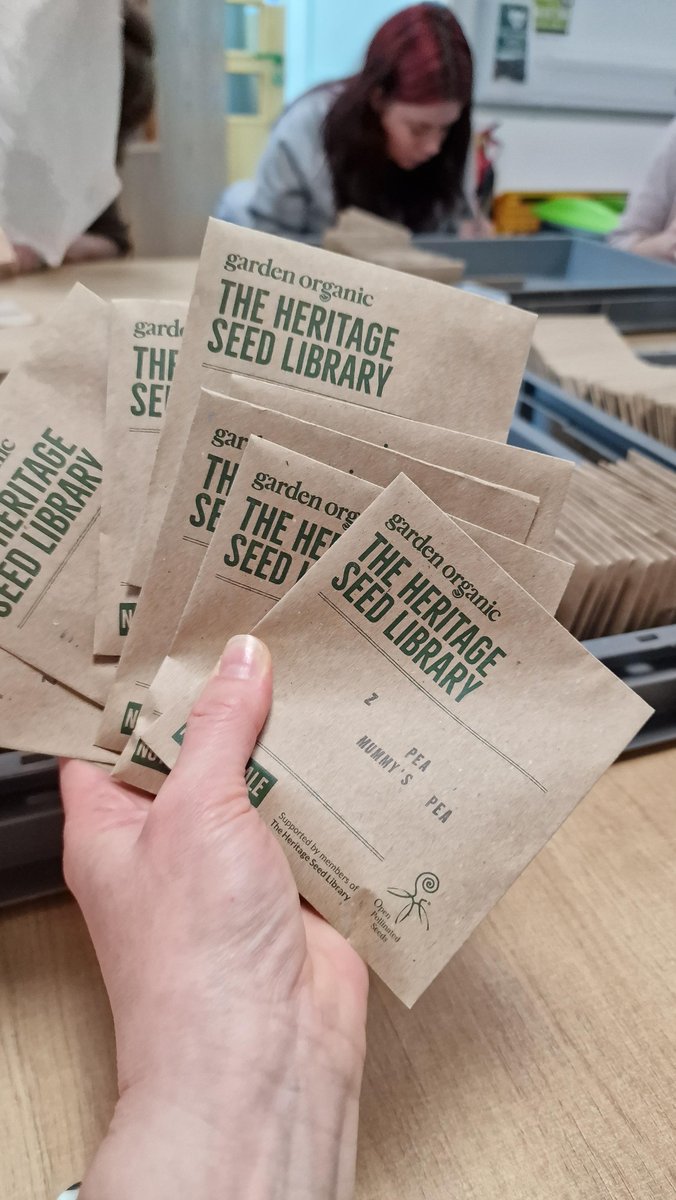 Only 3 days to go before our #HSLSeedList2024 closes. Don't miss the opportunity to grab your 6 free packets of  #heritagevegetable #seed to helps us conserve precious varieties. Go to gardenorganic.org.uk/shop/seeds before Feb 29 &amp; if you're not a member gardenorganic.org.uk/join.