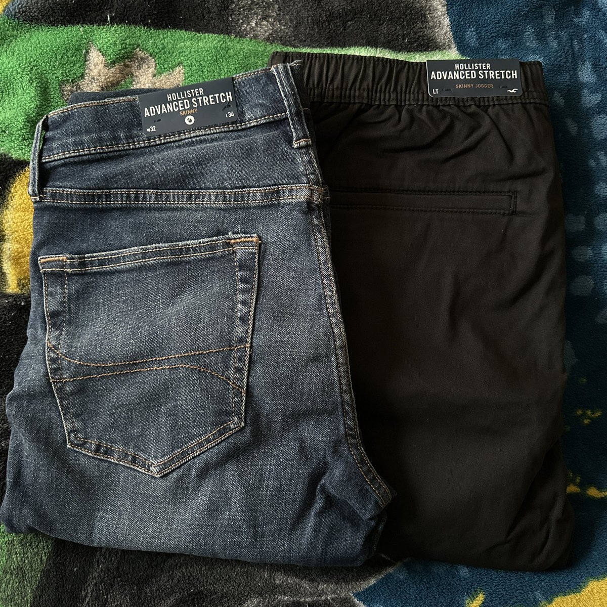 T3XACAN0's tweet image. I got both Hollister (Advanced Stretch) Dark Wash Skinny Jeans and Black Skinny Jogger. 👖
📸: TAKEN: APRIL 11, 2023
📌: POST: FEBRUARY 26, 2024
#hollister #hollisterco #california #men #advancedstretch #darkwash #skinny #skinnyjeans #black #skinnyjogger #thirtysomething