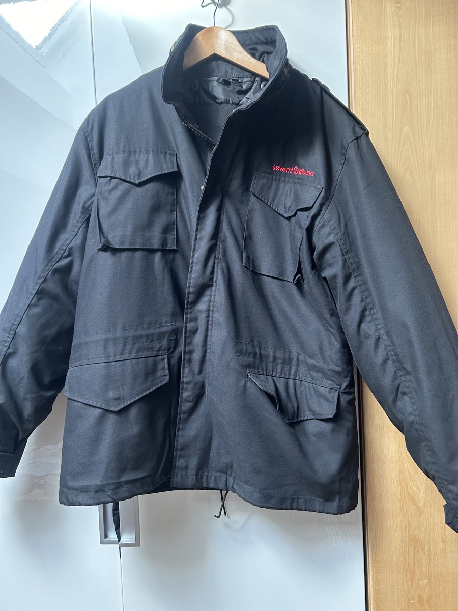 XL ⁦@SeverniTribuna⁩ field jacket with detachable lining for sale. Black with red logo. Worn twice, immaculate condition. 24” p2p £60 TYD Retweets welcome