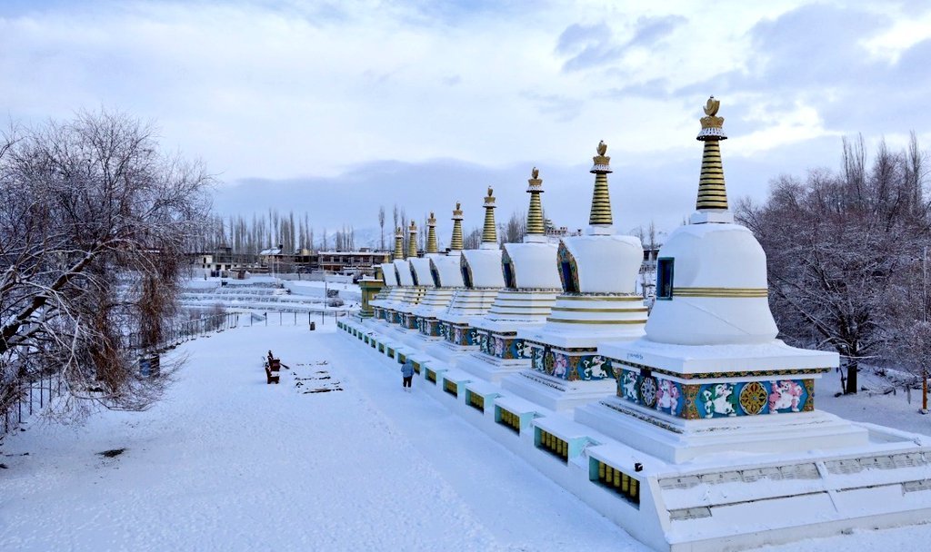 tanzinstanzin1's tweet image. The recent snowfall, transformed the land of Ladakh into a winter wonderland, covered into a blanket of snow

The captivating white blanket appeals to the sense to explore it all

#VisitLadakh #WinterInLadakh

@tourismgoi @incredibleindia

PC :@dorjaykaya