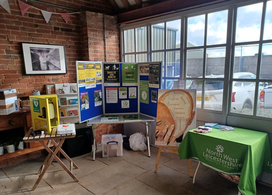 Officers from our Environmental Protection Team are attending the Rural Safety Partnership event today along with rural landowners, <a href="/leicspolice/">Leicestershire Police</a> &amp; <a href="/NFUtweets/">National Farmers' Union</a>.

The aim is to encourage landowners to report issues such as fly-tipping so we can investigate on their behalf.