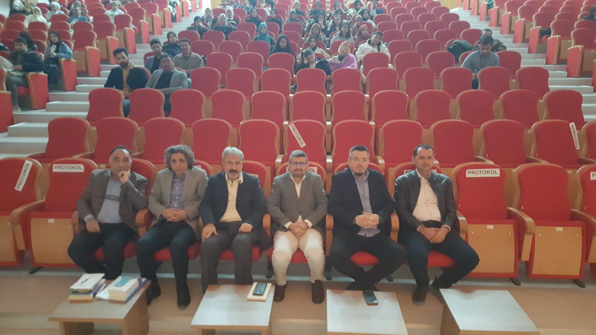 DEÜ DİN BİLİMLERİ ARAŞTIRMA ENSTİTÜSÜ (@deudbae) on Twitter photo Enstitümüzde bugün Ankara Sosyal Bilimler Üniversitesi İlahiyat Fakültesinden öğretim üyesi Prof. Dr. <a href="/alici_mehmet_/">Mehmet Alıcı</a>'yı ağırladık. “Kadim İran’ın Teo-Politik Serencamı: Zerdüşt’ten Mani’ye” başlıklı konferansı ile bizlere hitap eden hocamıza çok teşekkür ediyoruz. <a href="/universitemDEU/">Dokuz Eylül Üniversitesi</a> Enstitümüzde bugün Ankara Sosyal Bilimler Üniversitesi İlahiyat Fakültesinden öğretim üyesi Prof. Dr. <a href="/alici_mehmet_/">Mehmet Alıcı</a>'yı ağırladık. “Kadim İran’ın Teo-Politik Serencamı: Zerdüşt’ten Mani’ye” başlıklı konferansı ile bizlere hitap eden hocamıza çok teşekkür ediyoruz. <a href="/universitemDEU/">Dokuz Eylül Üniversitesi</a>