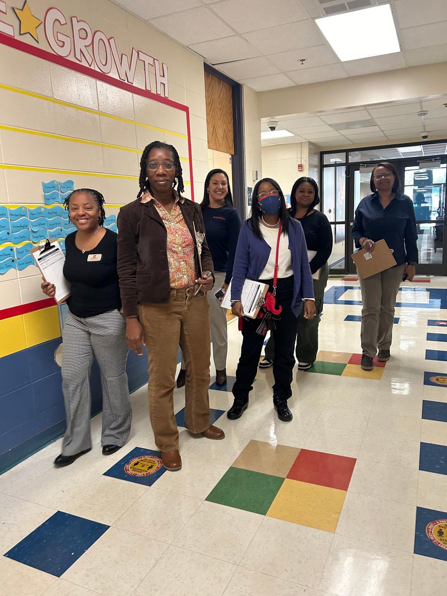 EdLearningC's tweet photo. What a great week we had with @DoCoSchools Mentors and Instructional Coaches! Your dedication to teaching and learning is unmatched!  See you next month! @DrEmilyAMassey @JillAdd54615919 @NayondaGibson 

#teacher #mentor  #doughertycountyschoolsystem https://t.co/bdW3muvKkc