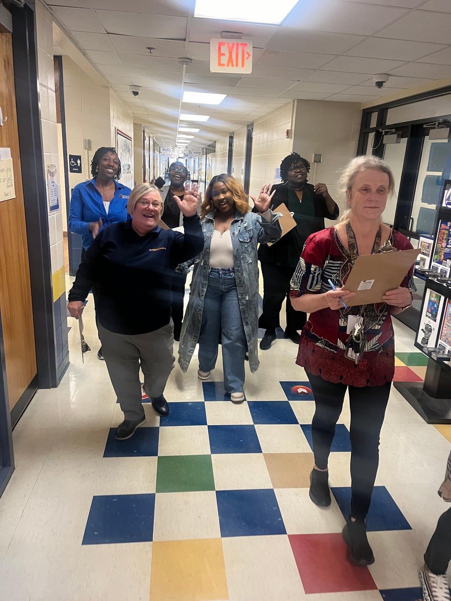 EdLearningC's tweet photo. What a great week we had with @DoCoSchools Mentors and Instructional Coaches! Your dedication to teaching and learning is unmatched!  See you next month! @DrEmilyAMassey @JillAdd54615919 @NayondaGibson 

#teacher #mentor  #doughertycountyschoolsystem https://t.co/bdW3muvKkc