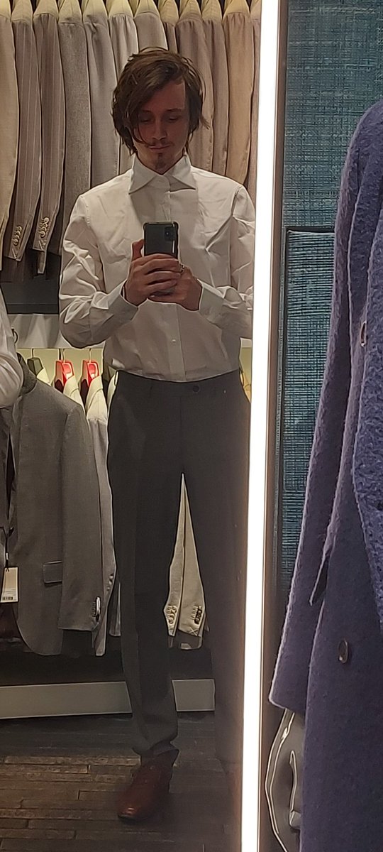 fitcheck seeing as i finally found something fancy that suits my body proportions and im happy with how i look :)