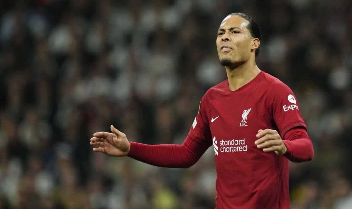 Van Dijk’s “colossal” cup final performance: 

❌4/7 ariel duels lost
🚩1 offside goal
👎Lost possesion 10 times
🥴38% long ball accuracy 

#LFC #CFC #CHELIV