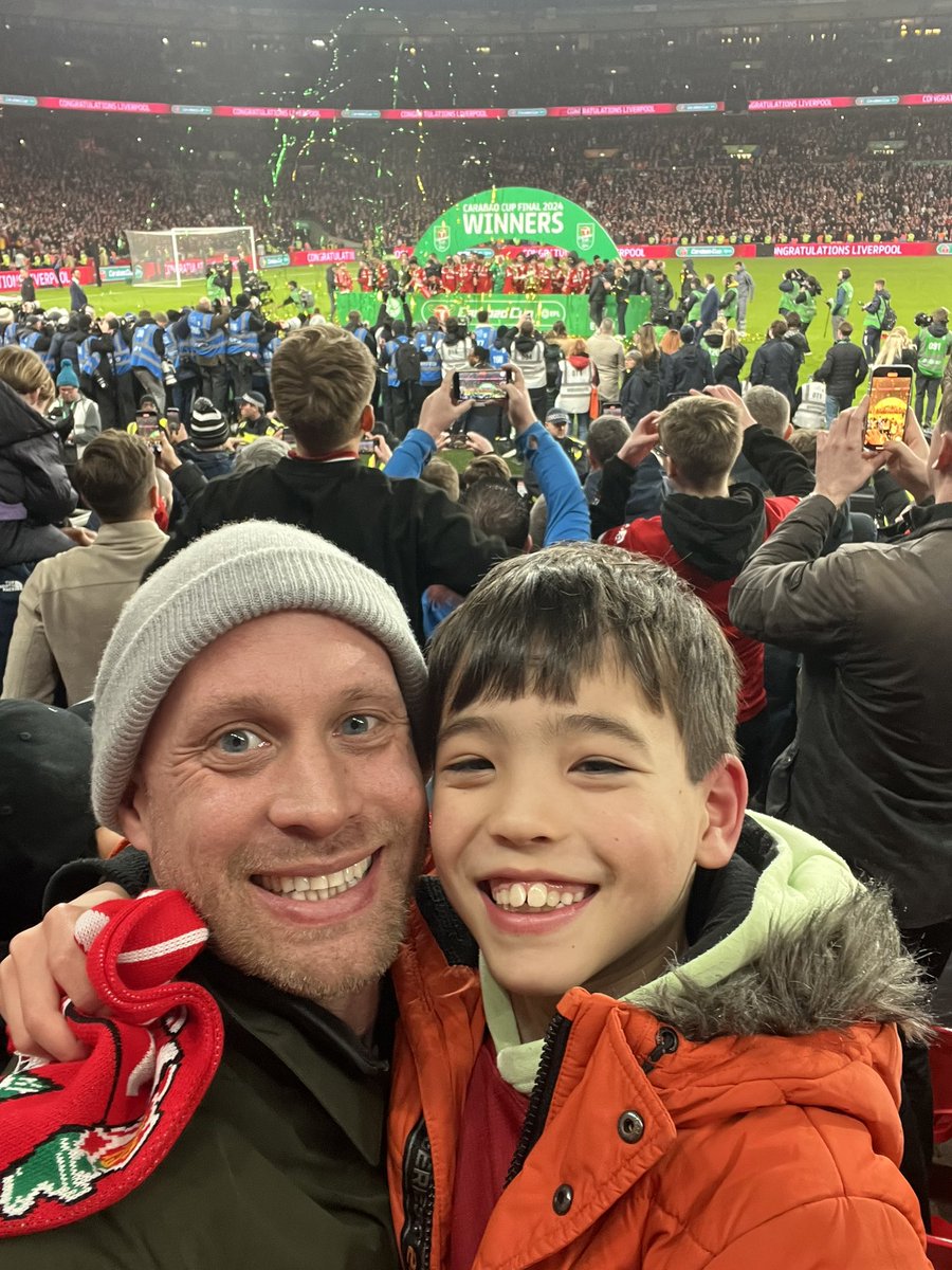 Took my son to his first Liverpool game today. Last min winner in a cup final. He doesn’t know he was born! 

My first game was Reading 1-1 Hull in Div 3 🤣