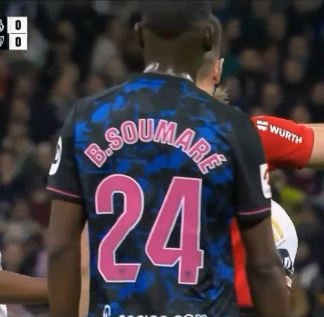 LarryWalters_'s tweet image. Ojalá tenga una hija y le ponga "Concha"