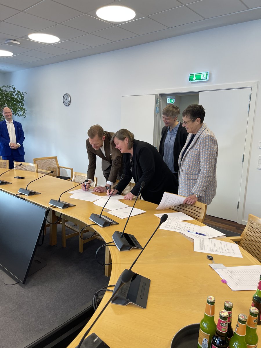 Lisbeth Lintz tweet media