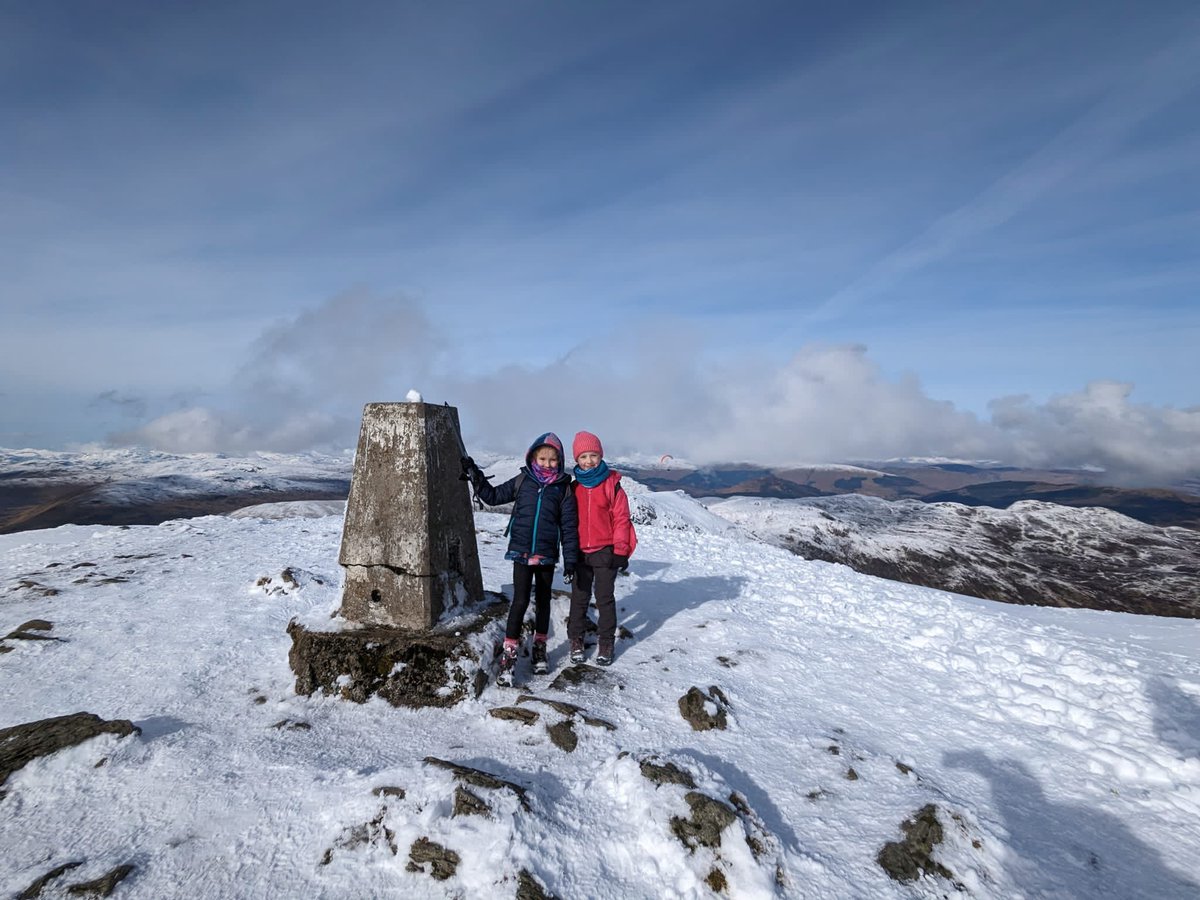 Louy74Tracy's tweet photo. Very proud of these girls for climbing Ben Ledi. @MissTHurst @mccusker_miss @mrsjkirkhope ❤️❤️❤️ https://t.co/fyVfnprx4O
