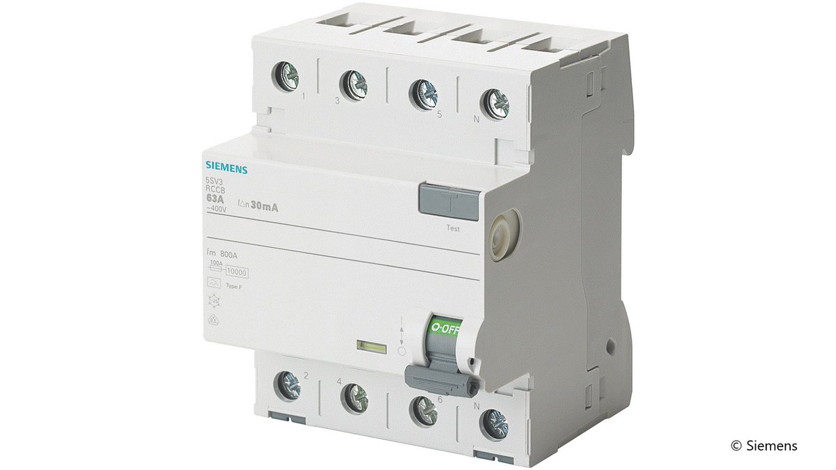 Privatpersonen, die ein Einfamilienhaus besitzen und bewohnen, können ab 27.2. einen Antrag auf die neue Heizungsförderung (BEG) stellen. Anträge findet ihr auf der Internetseite der KfW. Denkt auch an die Absicherung eurer Wärmepumpe mit speziellen Schutzsystemen. Foto©Siemens