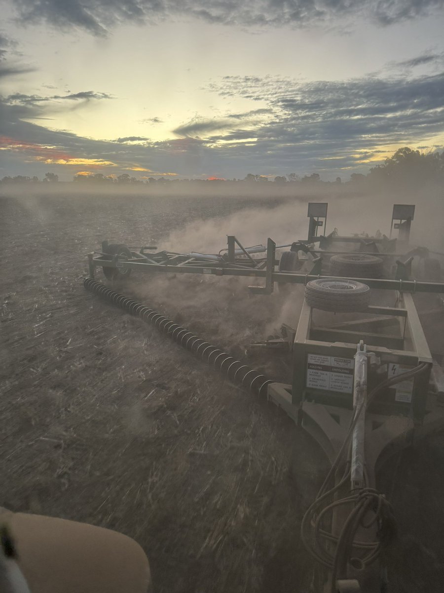 Kellychaining🤦‍♂️ don’t I hate it🤦‍♂️