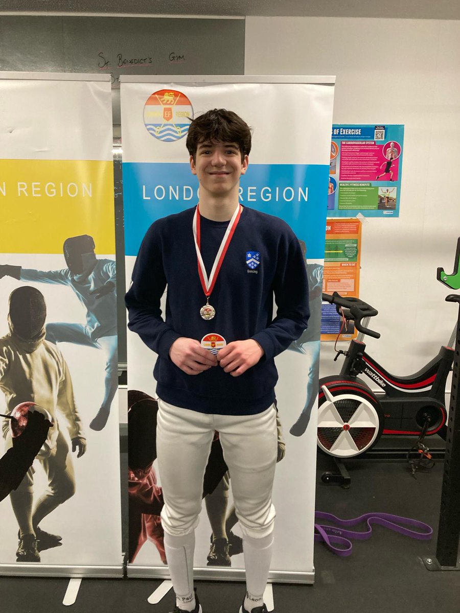 LatymerSport's tweet photo. Our fencers 🤺 had a good weekend at the @LRFencing London Youth Championships. 

U18 Girls' Epee Julia 2nd 🥈
U18 Boys' Foil Maxi 3rd 🥉
U18 Girls' Foil Josie 1st 🥇
U16 Girls' Foil Meyra 2nd🥈
U16 Boys' Sabre Demir 2nd🥈, Alban 8th, Jamie 9th
U18 Boys' Sabre Kelvin 5th

1/2 https://t.co/mq5zV1LAnW