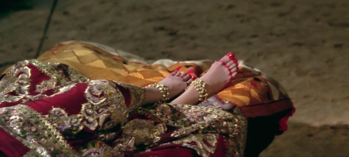 Pakeezah (1972, Dir. Kamal Amrohi)