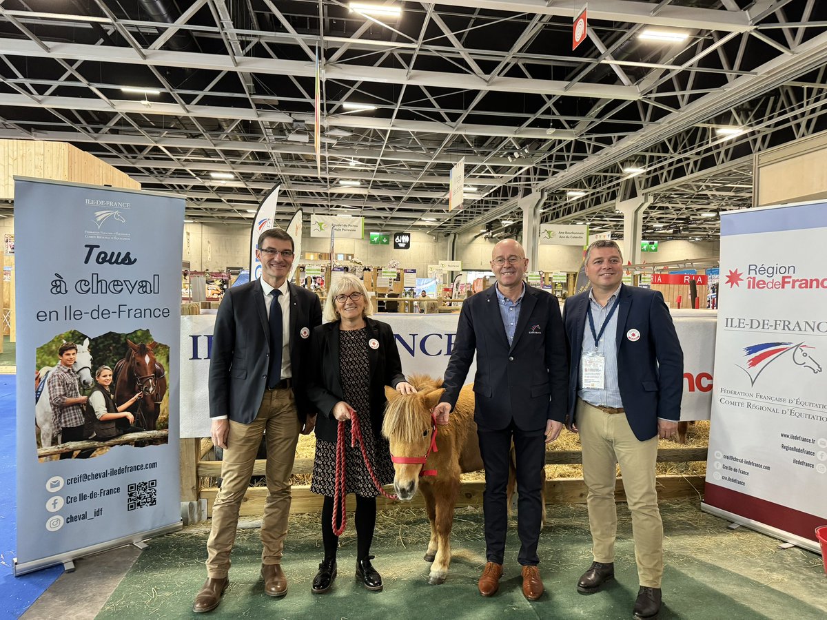 Merci à Valérie Lacroute, Vice Présidente en charge de l’Agriculture, Sébastien Dromigny et Jérôme Regnault, élus de la Région <a href="/iledefrance/">Région Île-de-France</a> qui sont venus à notre rencontre ce matin. Au cœur de la discussion : le Cheval naturellement et sa place dans l’Agriculture !