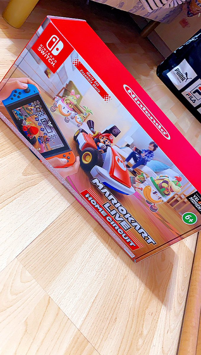 GetK_Pario's tweet image. Merci mon cher @conkerax de m’avoir fait découvrir les soldes de Janvier, avec notamment les -50% de #MarioKartLiveHomeCircuit. C’est fou de voir un jeu que tu voulais pas de base mais que tu le prends sur un