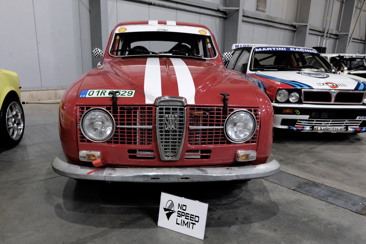 NoSpeedLimit_it's tweet photo. #saabsaturday 1967 #saab96Sport #Saab96 #rallylegends #madeinsweden
#motorsport #praguecarfestival #praguecarfestival2023 https://t.co/6ZOpYI2aHT https://t.co/fWTlLbUb6W