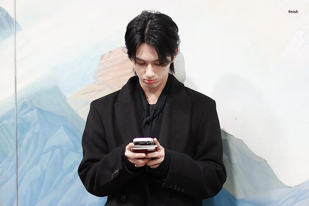 13CaratDiamond_'s tweet photo. I never thought that Junhui will be the one who will make me alive again during those days when I only felt emptiness. When the Sun gave up on me, he became my 'Moon'.
#SEVENTEEN #JUN
#JunPERFECT #준 #WenJunhui https://t.co/5K2j4FKKVp