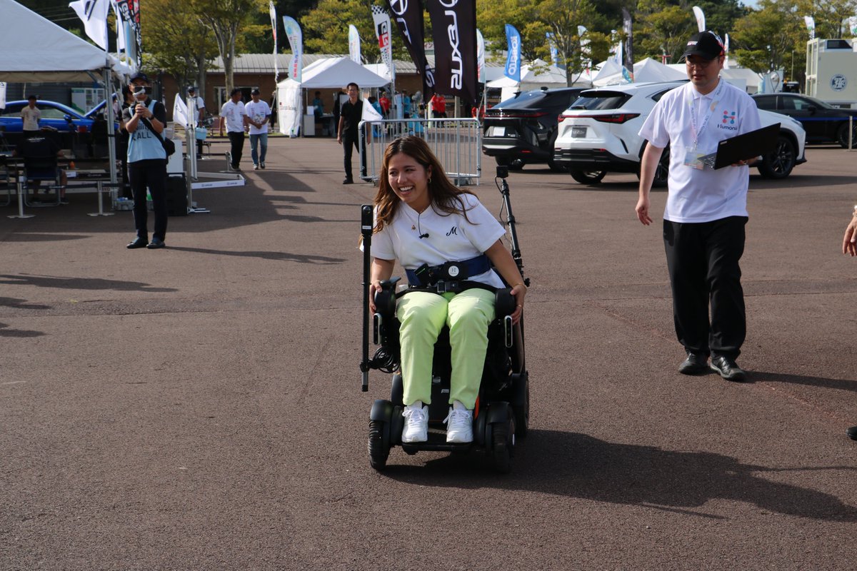 HumoniiOfficial's tweet photo. \ 🚗 トヨタイムズ出演 🏁 / 
Mobility for ALLの活動の一環として、#Feeling の実証実験の様子が取り上げられました！

▽ YouTubeはこちら ▽
https://t.co/SgG7tjC0wn

#Humonii
#トヨタイムズ
#車いす
#MobilityForALL
#WRC https://t.co/Gc1KPmcVNH