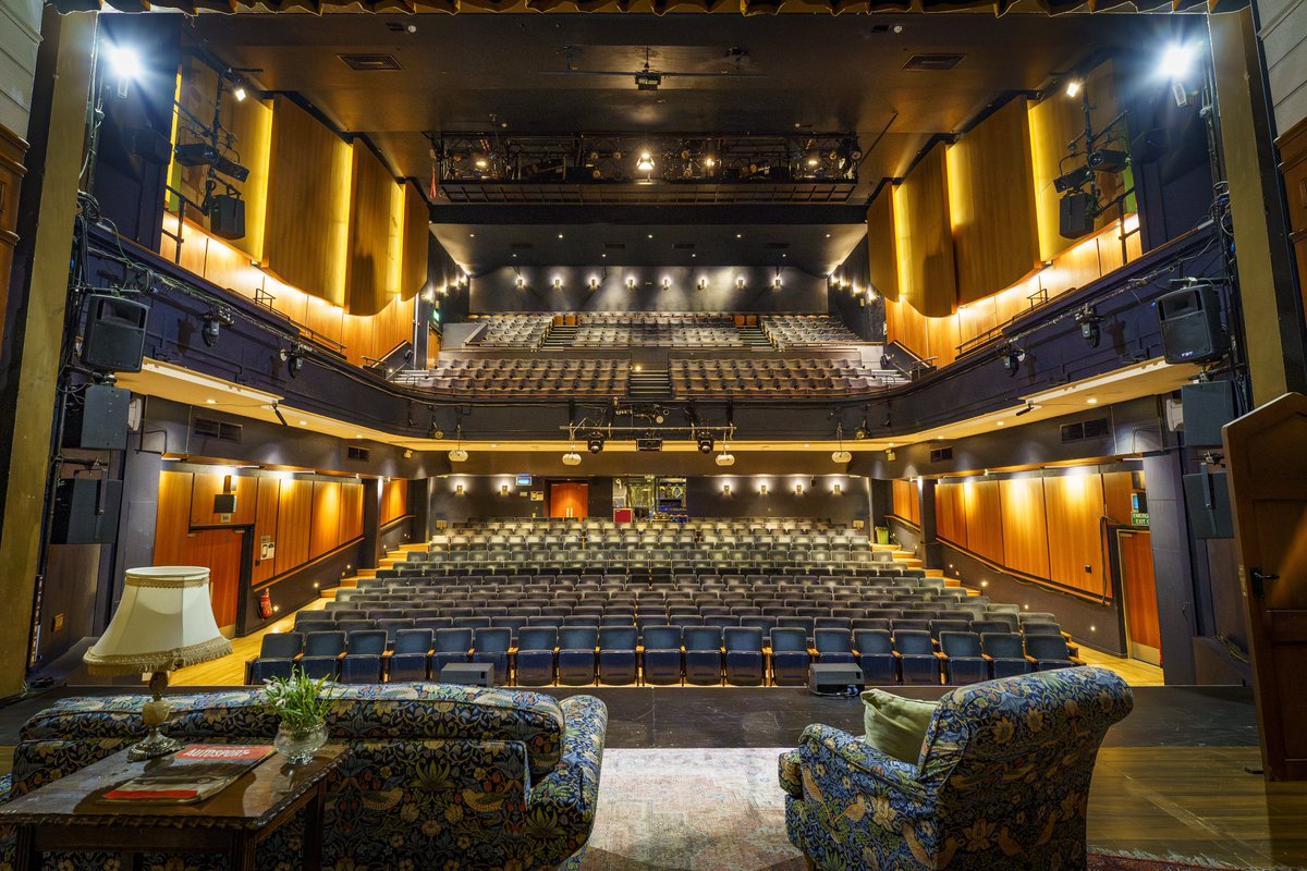 Thank you <a href="/QueensBstaple/">Queens Theatre Barnstaple</a> for a lovely week and for looking after our little Mousetrap family. Must say it felt a lot nicer being there this time with me actually knowing the show and all that… swear I had a bit of Footloose PTSD going on there for a bit!