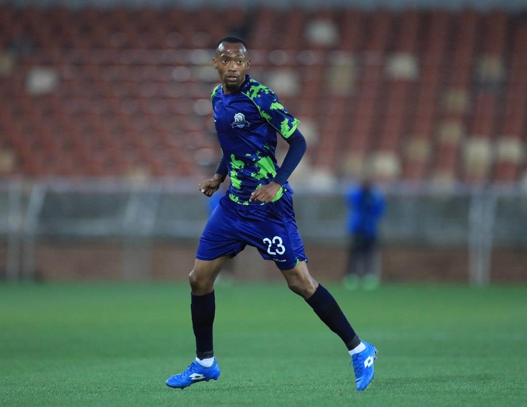 Thabo Mnyamane has gone from trying to earn himself a contract with University of Pretoria to earning a spot in their backroom, the Siya crew has learnt.         
#SLSiya
Read more: brnw.ch/21wHjMz