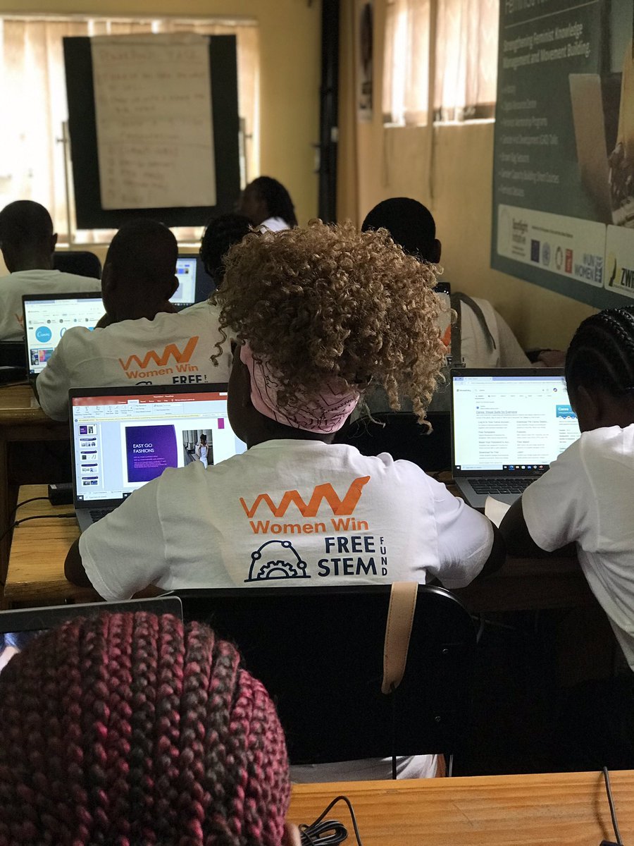 PadaPlatform's tweet photo. We completed the digital literacy series over the weekend and it was such a fulfilling experience to be a part of the growth of young minds #FreeStem #TechtoParticipate #HerDigitalSpace #DigitALL https://t.co/hirJtltbXx
