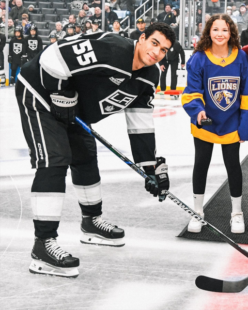 Tonight, we celebrate Black History 🖤 Youth hockey players Quinn Albrecht and Romi Amu, along with LA Kings scout & inclusion specialist @sportblake, to perform the ceremonial puck drop. Quinn and Romi are a part of Blake’s new youth... #WeAreAEG dy.si/fx8S1B2