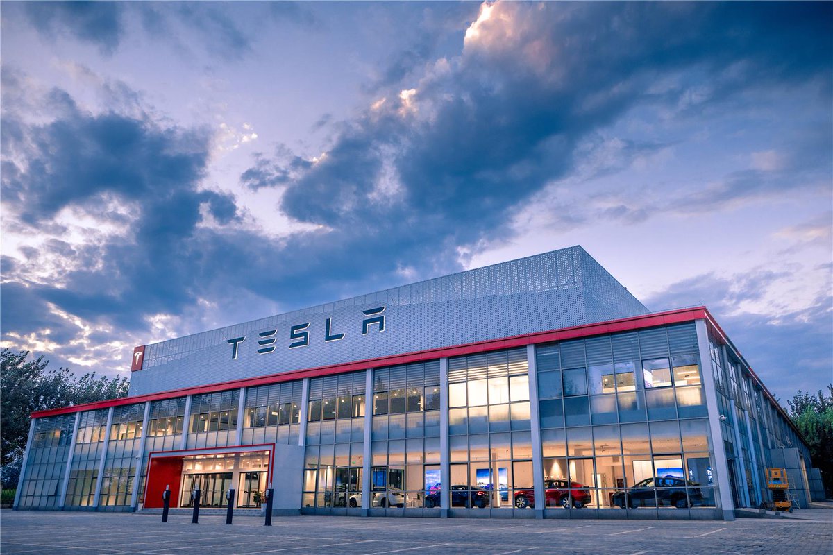 Gasgoo_com's tweet image. Tesla China unveiled a recruitment drive, which opened up various positions, including senior data algorithm experts, senior data algorithm engineers, and senior data algorithm engineers. autonews.gasgoo.com/icv/70031525.h… #Tesla #recruitment  #dataalgorithm @Tesla_Asia