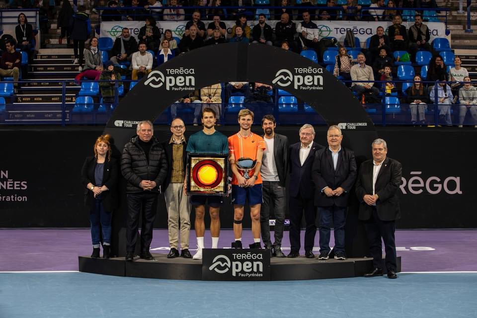 Teréga (@teregacontact) on Twitter photo Félicitations à Otto Virtanen pour sa victoire au <a href="/TeregaOpen/">Teréga Open Pau-Pyrénées</a> ! 🏆Sur cette belle note se termine cette édition passionnante. Nous sommes fiers d'avoir été de nouveau le partenaire titre de cet évènement régional majeur, une rencontre au service des territoires. #TOPP2024 Félicitations à Otto Virtanen pour sa victoire au <a href="/TeregaOpen/">Teréga Open Pau-Pyrénées</a> ! 🏆Sur cette belle note se termine cette édition passionnante. Nous sommes fiers d'avoir été de nouveau le partenaire titre de cet évènement régional majeur, une rencontre au service des territoires. #TOPP2024