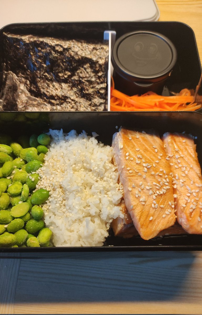 Das war kein Witz, <a href="/Lukeohl/">Julian</a>! Das ist meine erster Zug. Jetzt bist du dran.